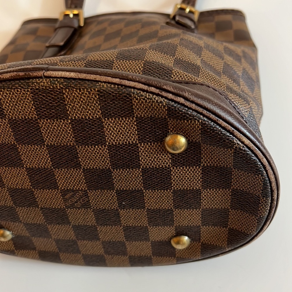 Louis Vuitton Marais bucket bag in Damier Ebene - Picture 6 of 16
